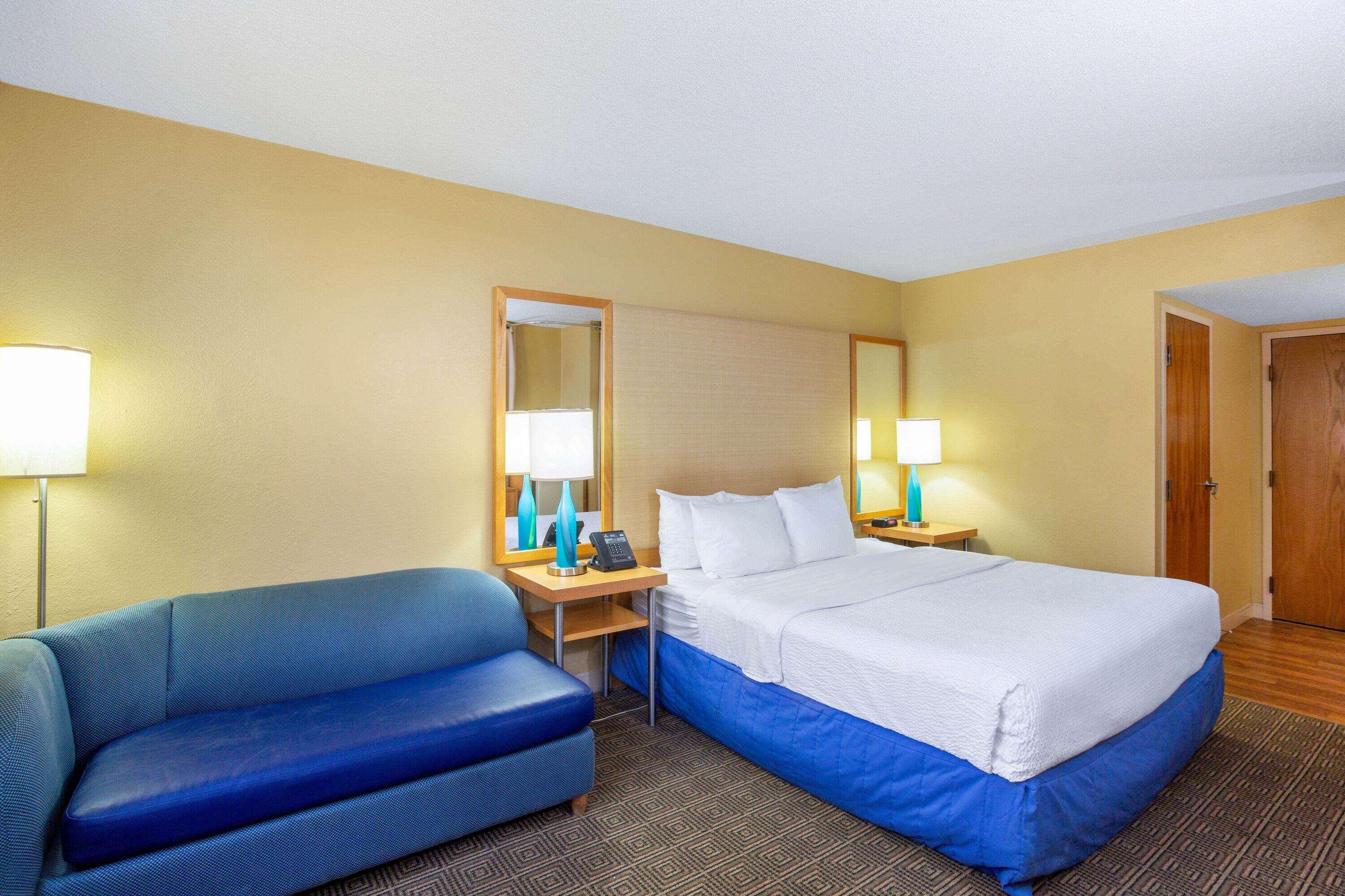 La Quinta By Wyndham Sarasota Downtown Hotel Exterior foto