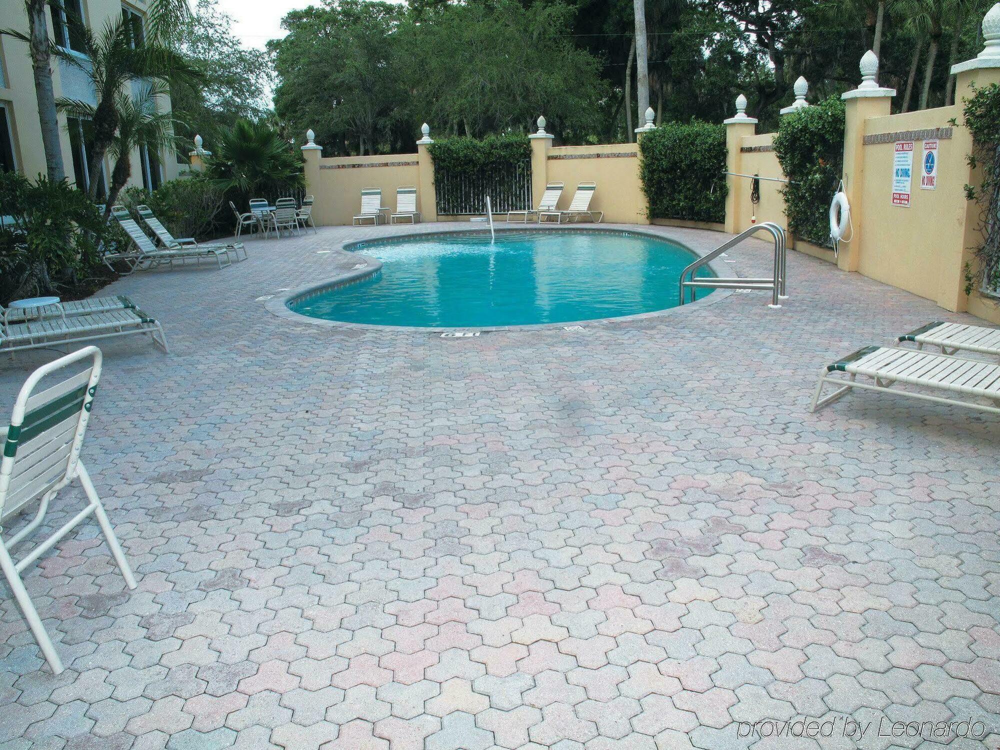 La Quinta By Wyndham Sarasota Downtown Hotel Exterior foto